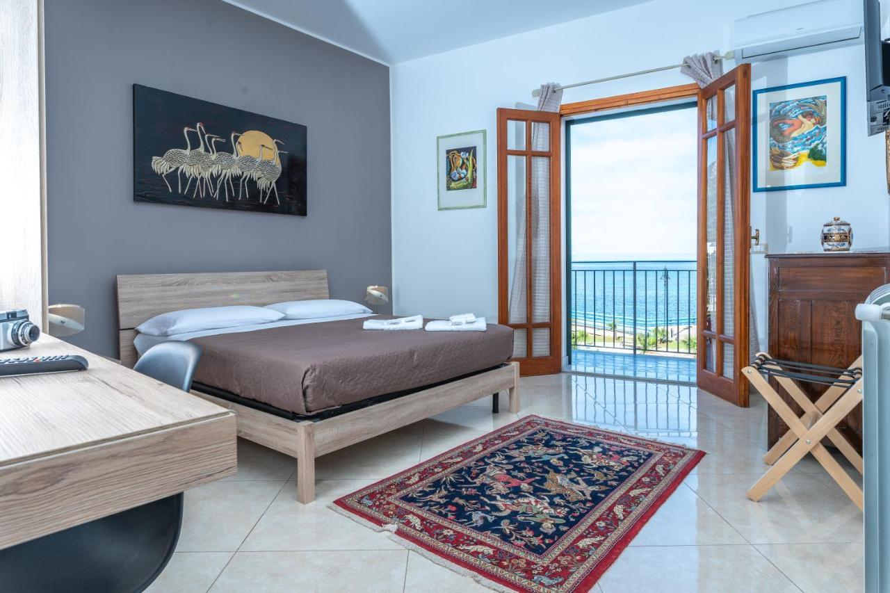 B&B Una Terrazza Sul Golfo Di Сферракавалло Экстерьер фото